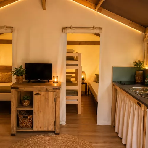 3.TENTELODGE